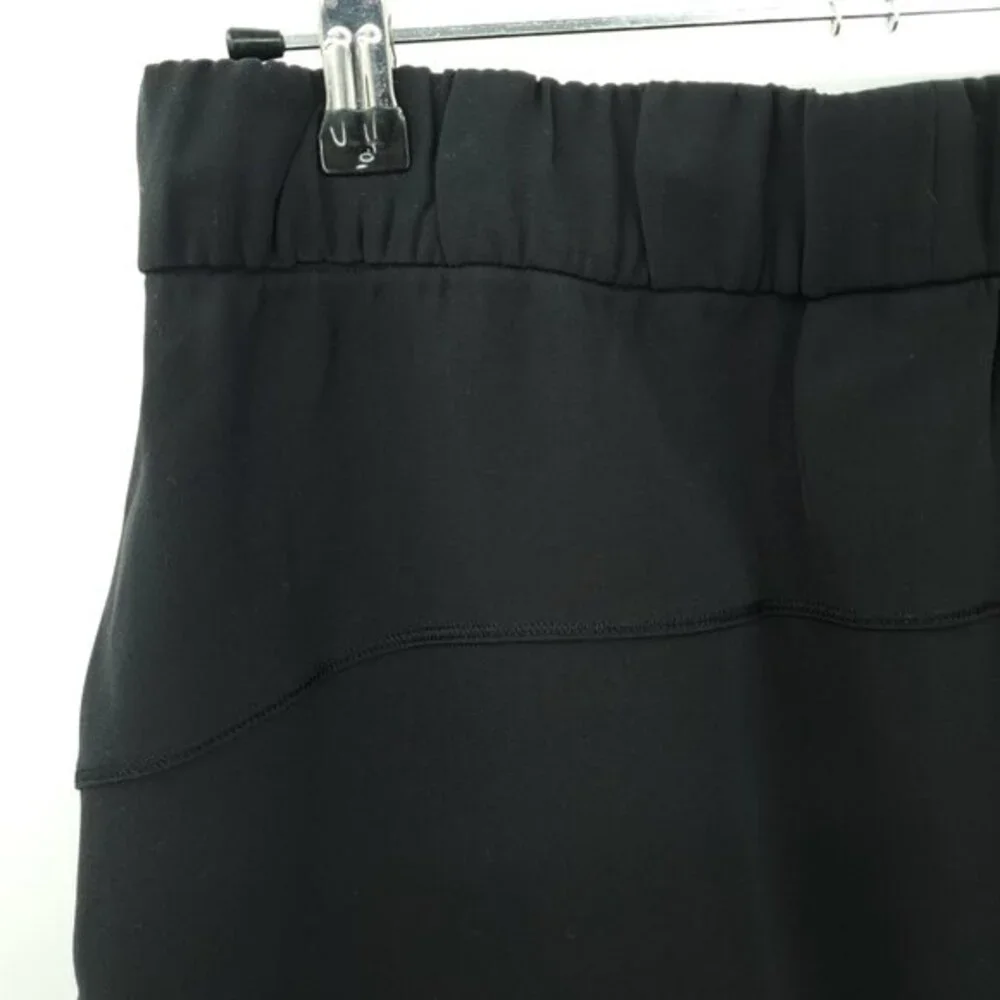Lululemon On The Fly Skirt *Woven 8 Black